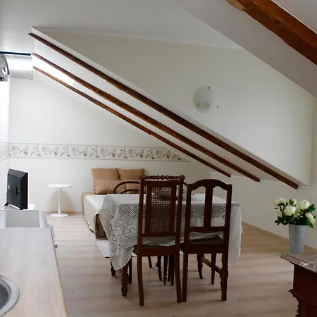 Austri Aparthotel