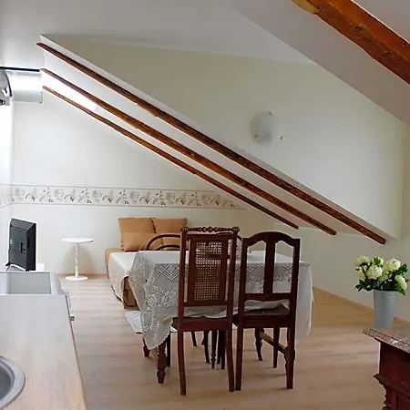 Austri Aparthotel